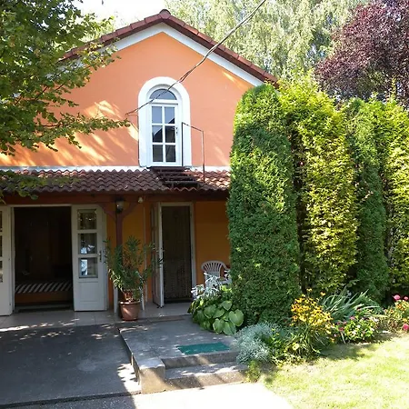 Szalai Apartment *